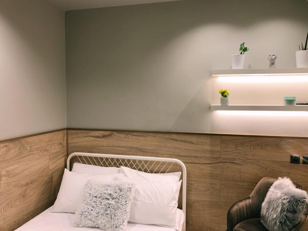 Luxury Townhouse Suite ลาริซา ภายนอก รูปภาพ