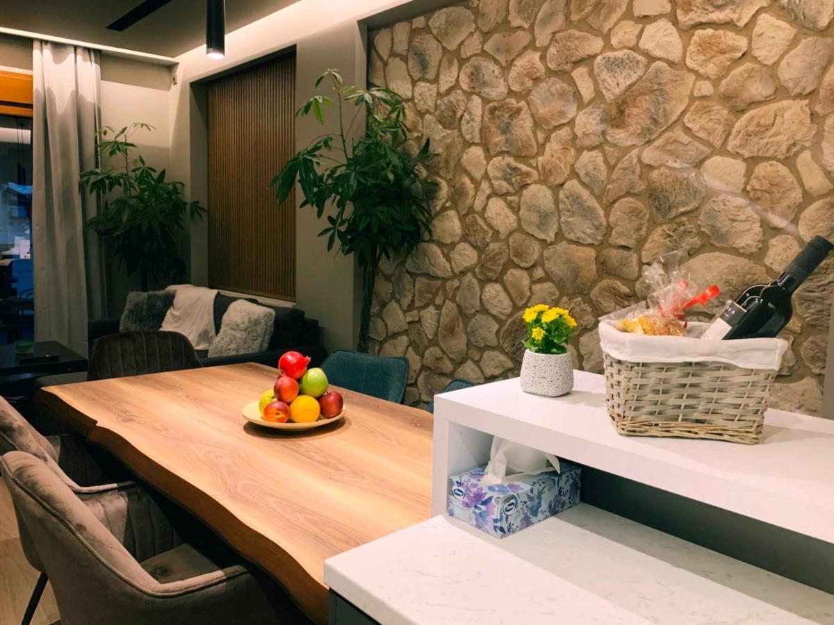 Luxury Townhouse Suite ลาริซา ภายนอก รูปภาพ
