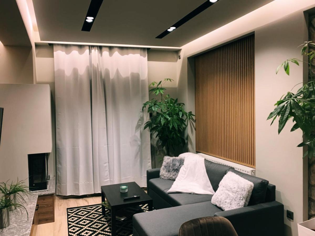 Luxury Townhouse Suite ลาริซา ภายนอก รูปภาพ
